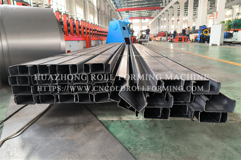 C channel roll forming machine (1)