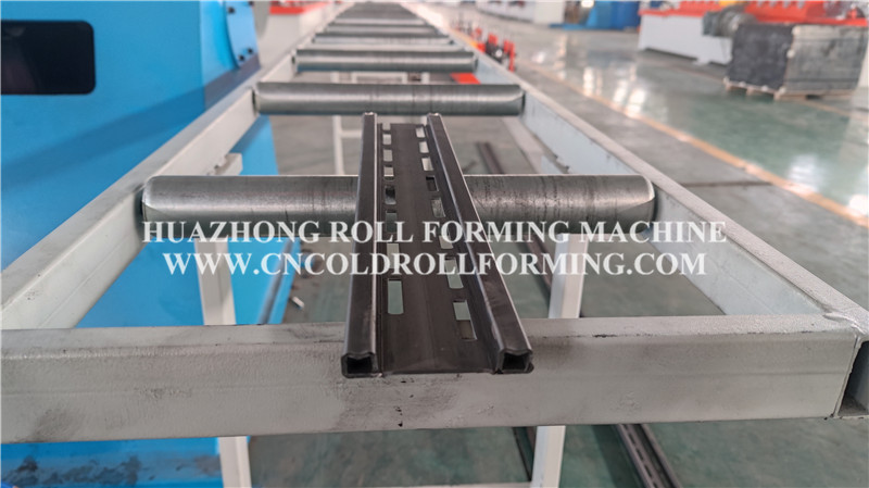 C channel roll forming machine (11)