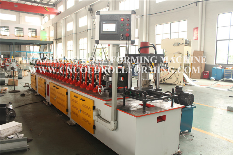 Guide roll forming machine (2)