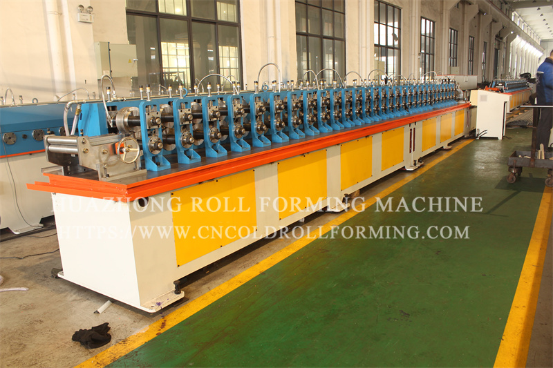 Steel S type cold roll forming machine (7)