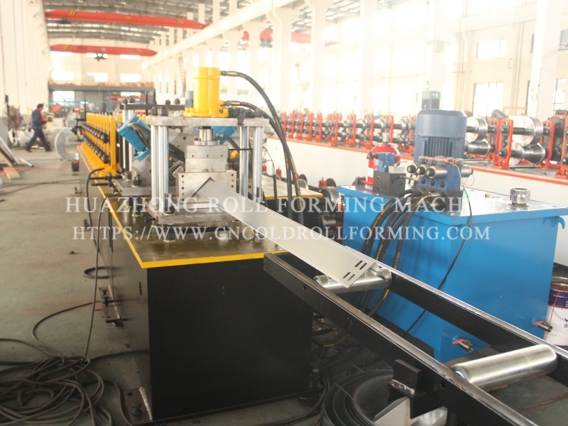 Guide roll forming machine (5)
