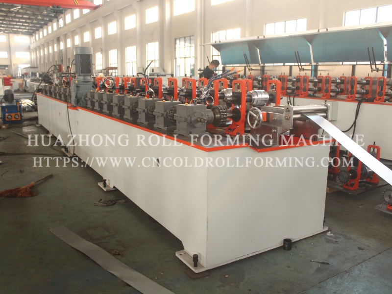 Water tank roll forming machine (5)