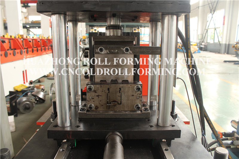 Guide roll forming machine (4)