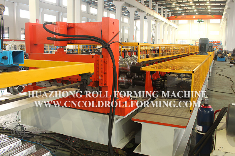 Decking plat roll forming machine (6)