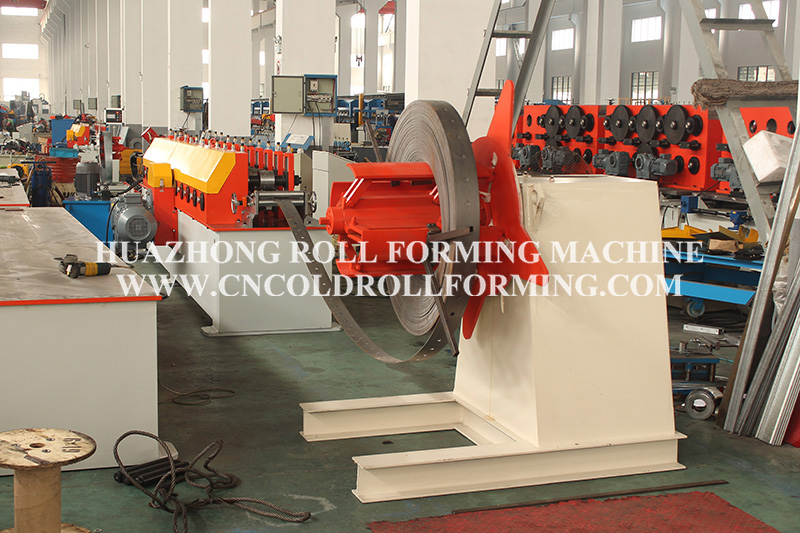 Stainless steel C profile roll forming machine (4)