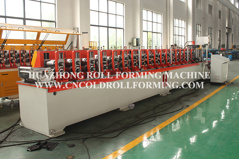 Guide roll forming machine (7)