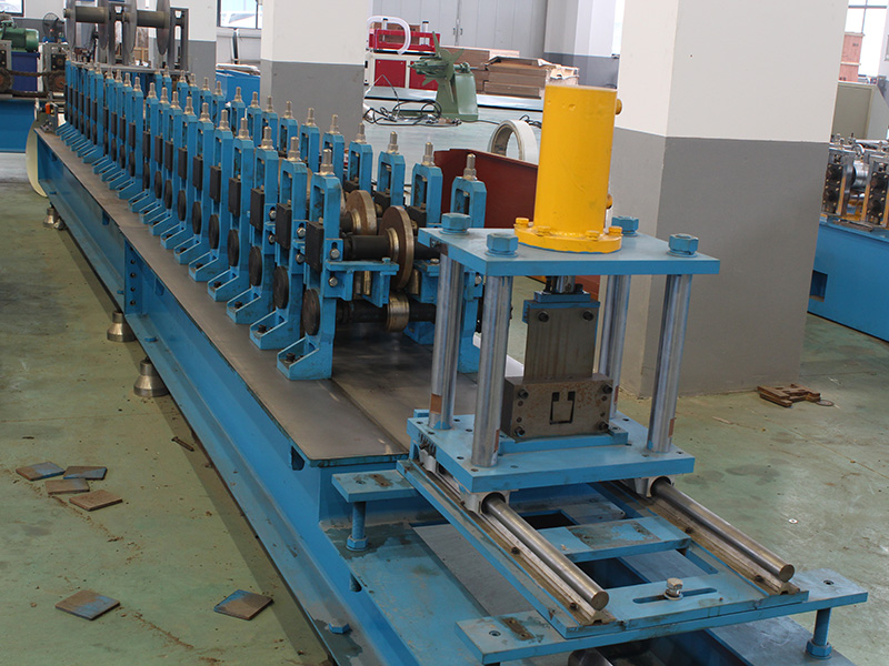 mute track roll forming machine-3