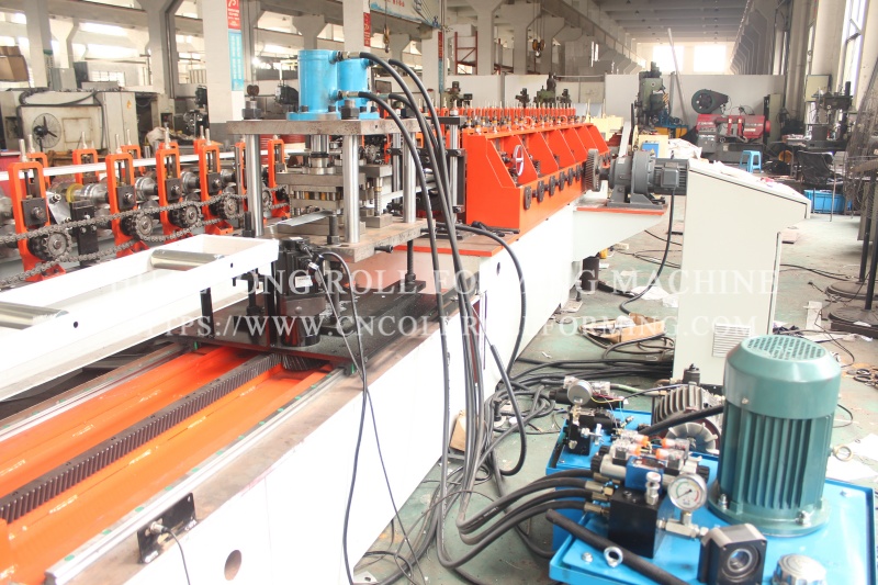 C type slat roll forming machine (5)