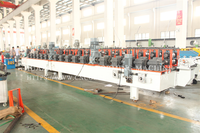 C channel roll forming machine (2)