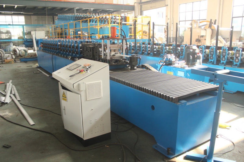 Roller shutter door machine (6)