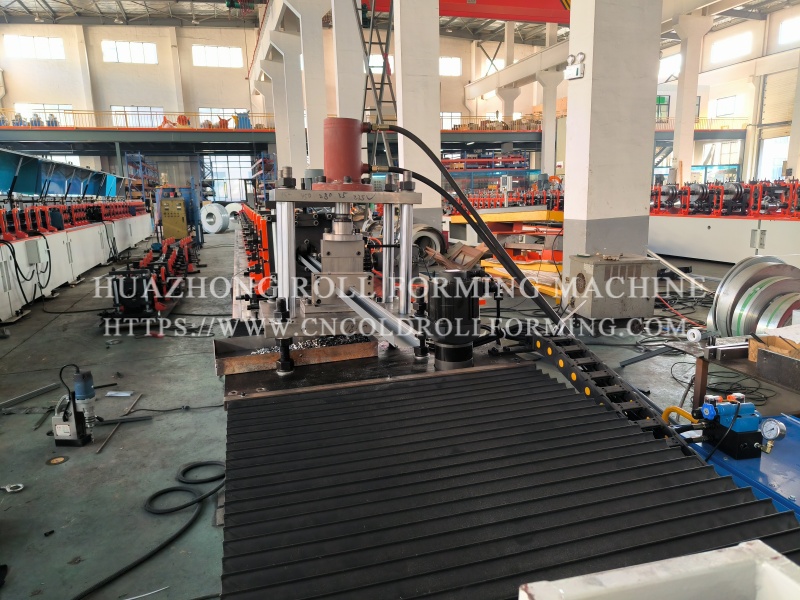 Water tank roll forming machine