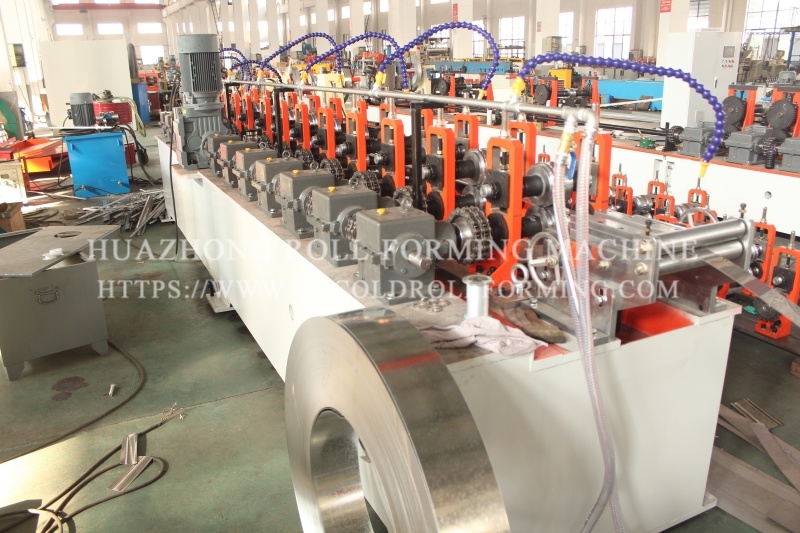 ROLLER SHUTTER DOOR MACHINE (6)