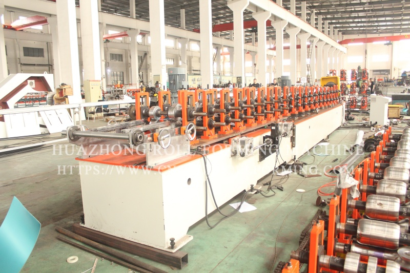 WAVE ROLLER SHUTTER BOX FORMING MACHINE