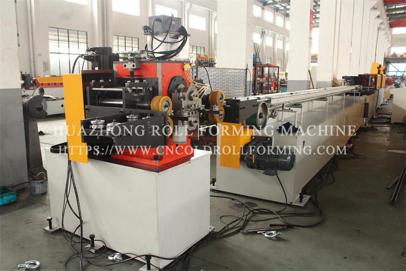 45mm roller shutter slat forming machine (3)
