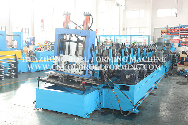 UCZ roll forming machine (3)