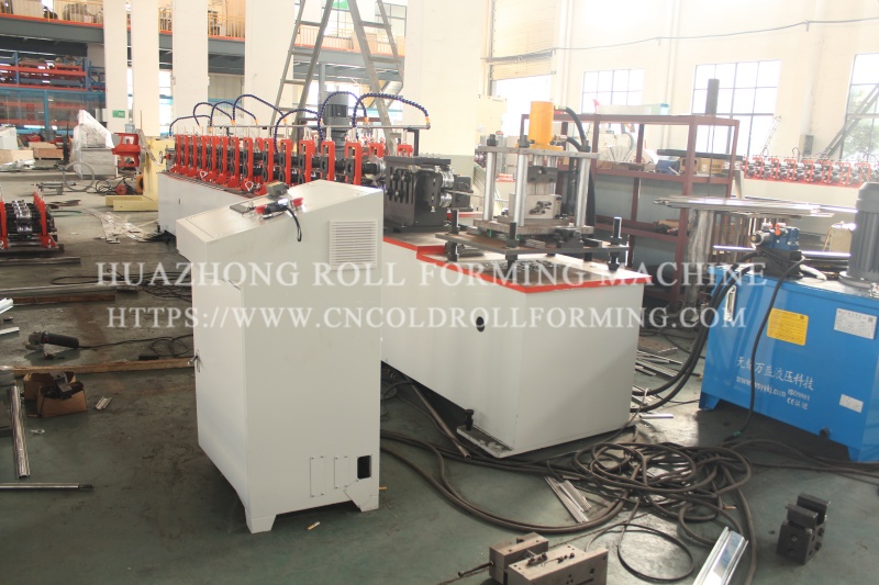 ROLLER SHUTTER DOOR MACHINE (2)