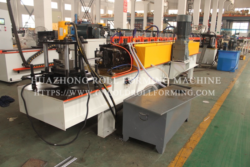 ROLLER SHUTTER DOOR MACHINE (1)