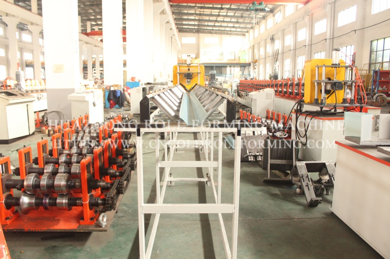 90 DEGREE SHUTTER BOX ROLL FORMING MACHINE WITH AUTOMATIC BENDING