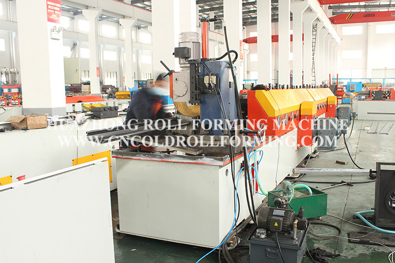 Angle plate roll forming machine (5)