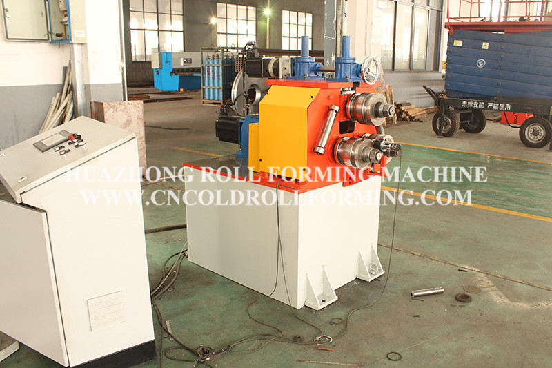 STAINLESS TRACK ROLL FORMING MACHINE