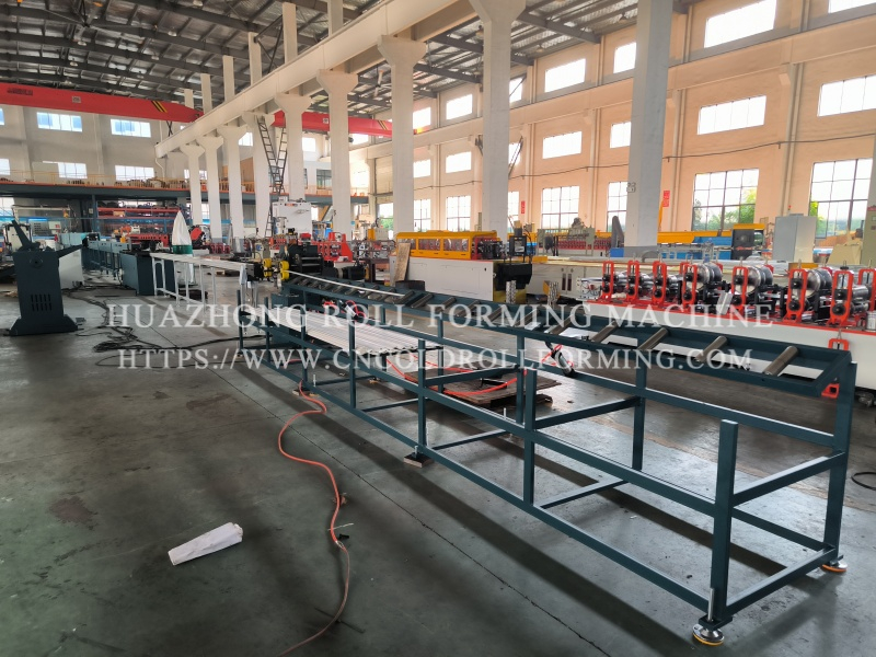 39MM ROLLER SHUTTER SLAT FORMING MACHINE WITH MECHANICAL PUNCHING