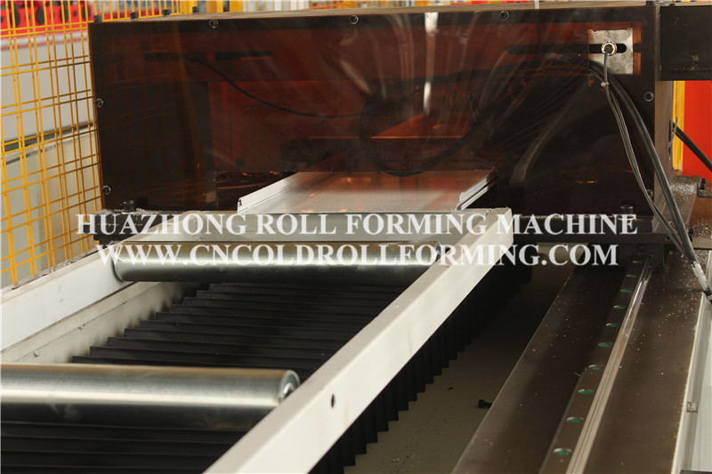 P roller shutter box roll forming machine (4)