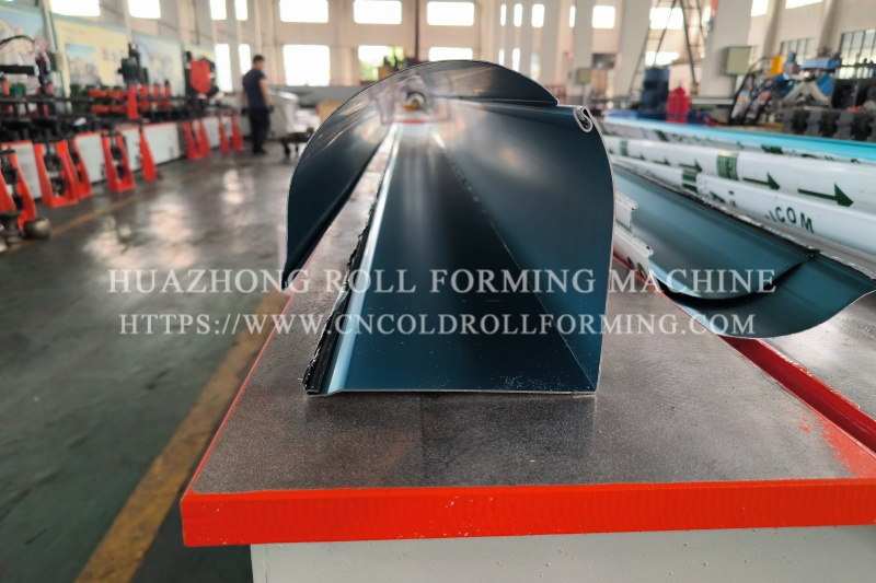 ROLLER SHUTTER BOX FORMING MACHINE WITH BENDING AUTOMATICALLY