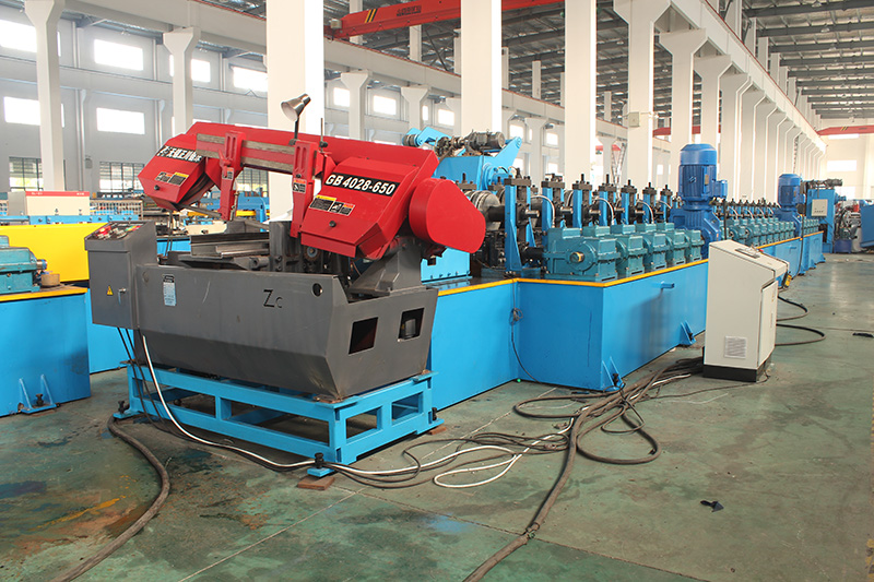 central frame roll forming machine for container house (7)