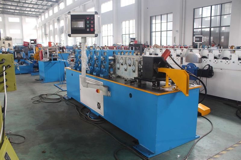 AIR CONDITIONING FLANGE ROLL FORMING MACHINE ( FOR C PROFILE)