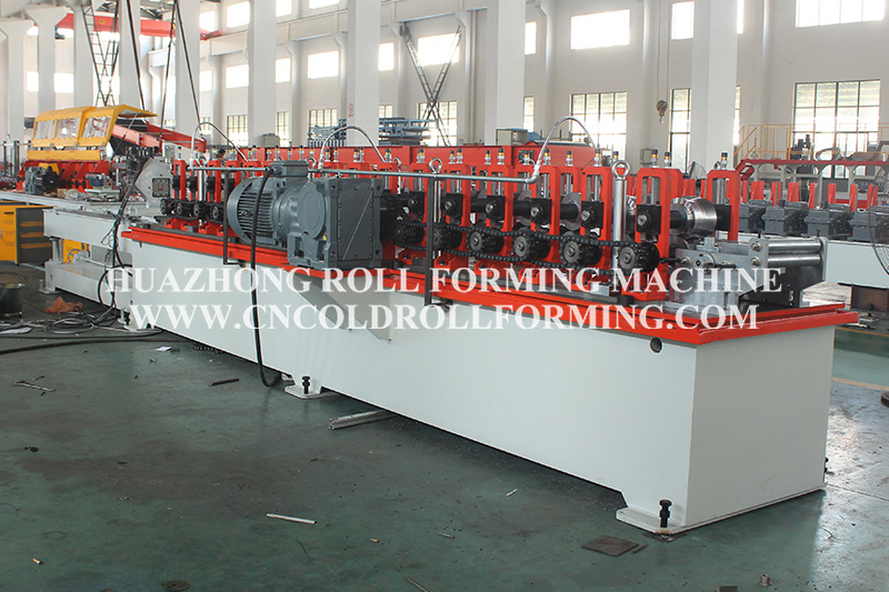Channel roll forming machine (5)