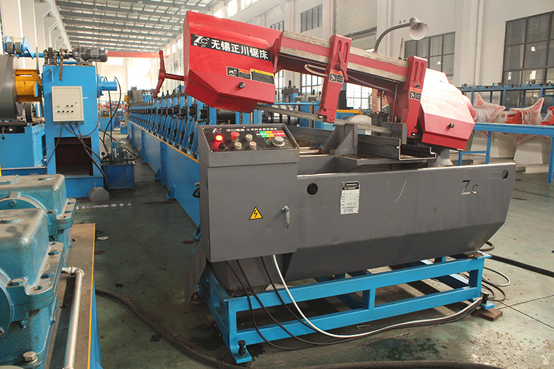 central frame roll forming machine for container house (6)