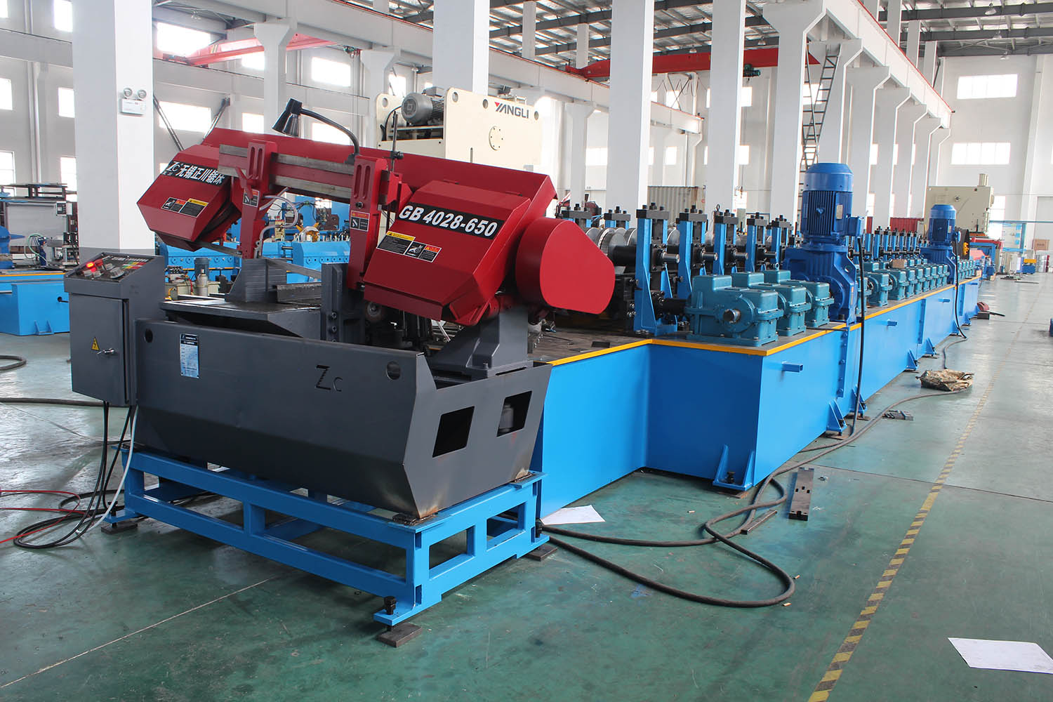 upper frame roll forming machine-5