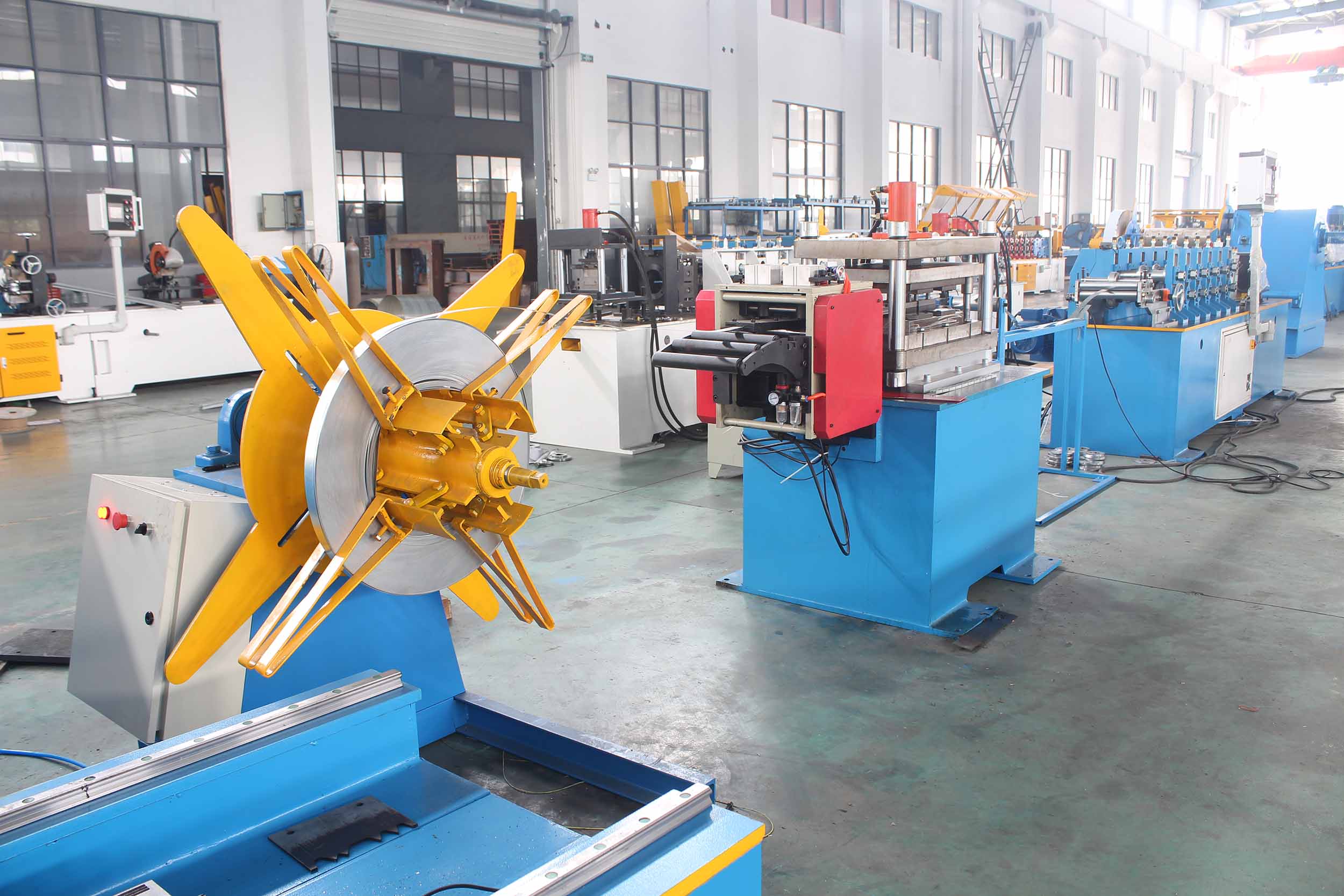 customized C track roll forming machine-7