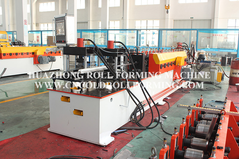 guide groove and foot bracket roll forming machine (5)