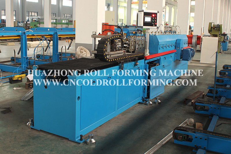 ROLLER SHUTTER DOOR FORMING MACHINE (WITH PERFORATED MACHINE) 