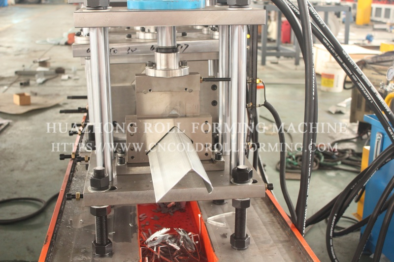 L PROFILE ROLL FORMING MACHINERY WITH PUNCHING