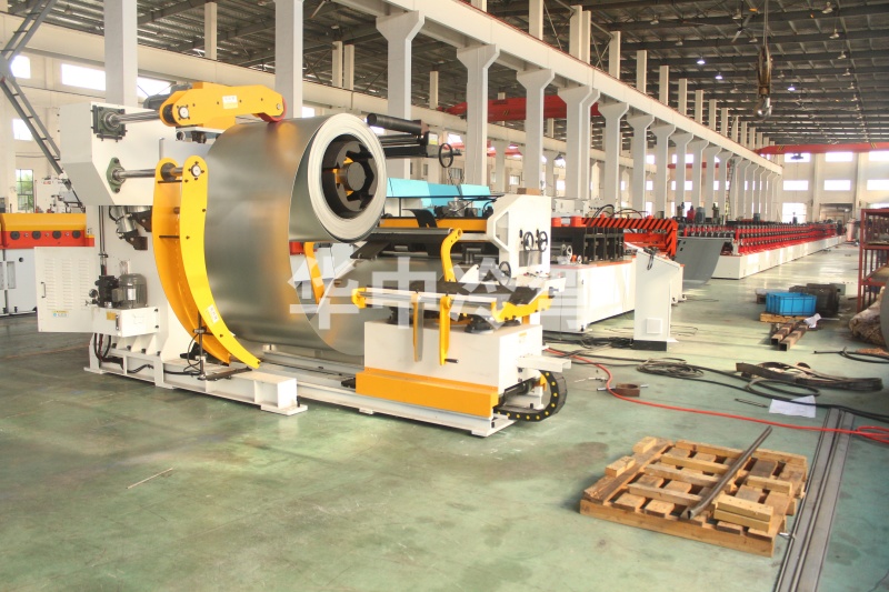 Carriage board forming machine