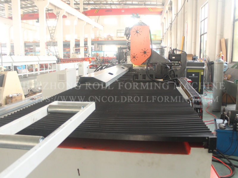 ROLL FORMING MACHINE FOR SPECIAL TUBE WITH LASER WELDING