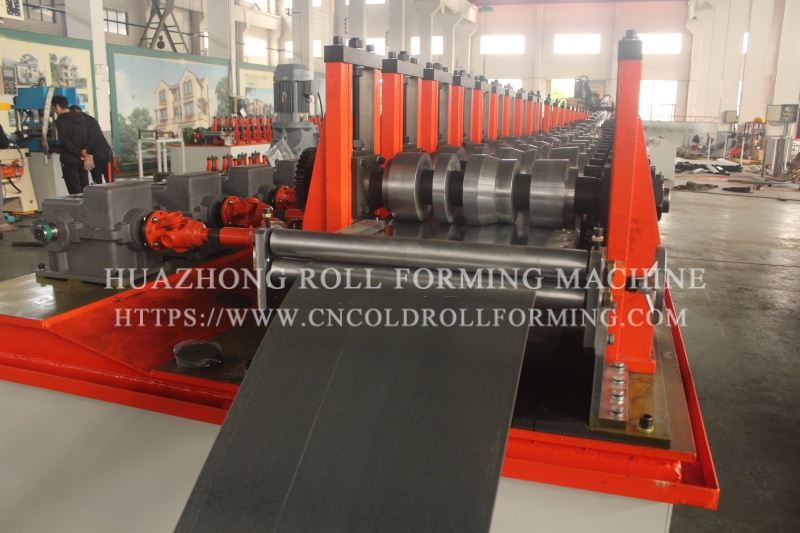 P PROFILE TUBE ROLL FORMING MACHINE WITH LASER WELDING