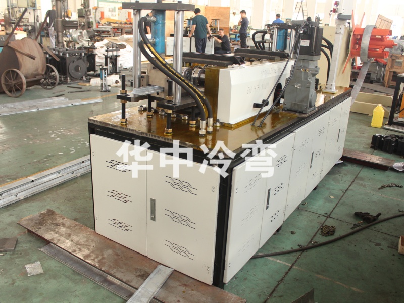 Roll forming machine for HVAC profiles