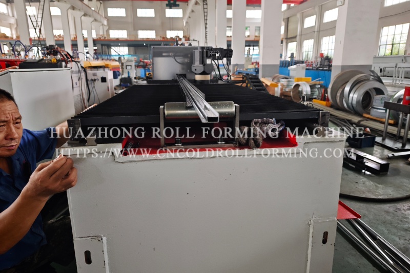 Steel frame roll forming machine (4)