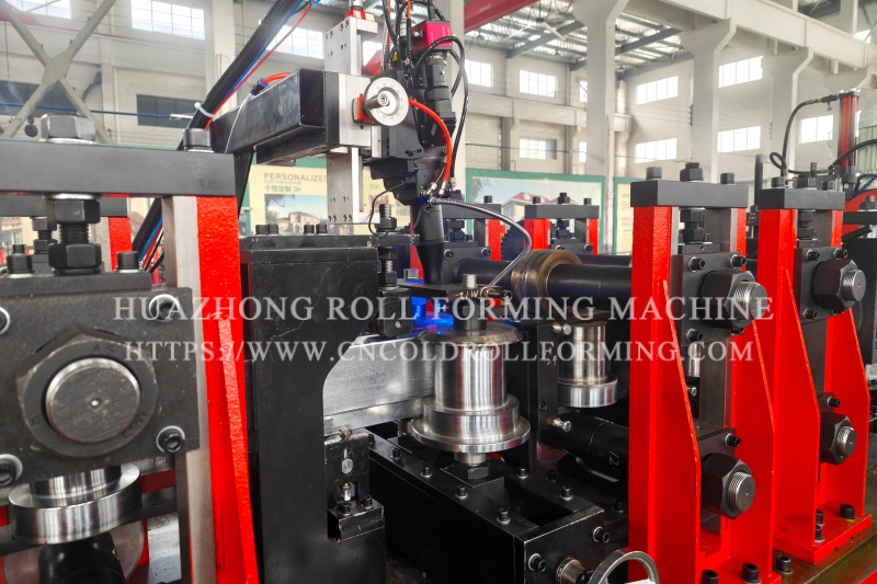 P PROFILE TUBE ROLL FORMING MACHINE WITH LASER WELDING