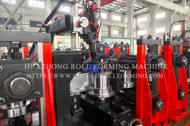 P PROFILE TUBE ROLL FORMING MACHINE WITH LASER WELDING