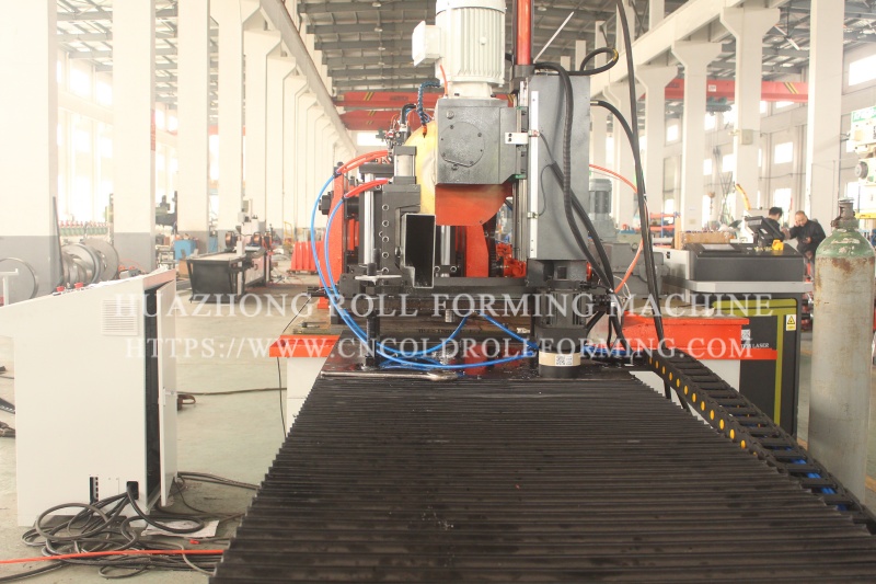P Tube Roll Forming machine (1)