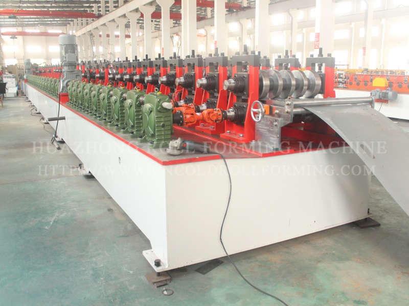 ROLL FORMING MACHINE FOR SPECIAL TUBE WITH LASER WELDING